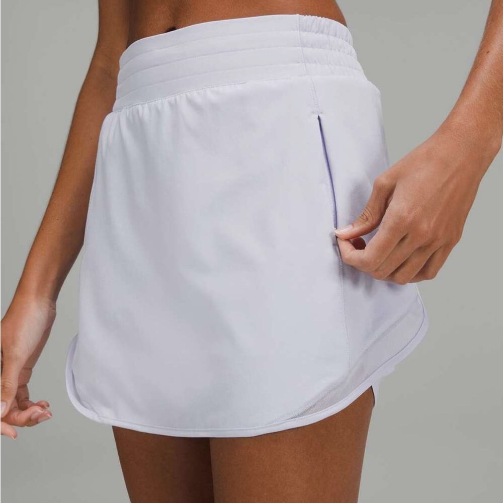 Lululemon NWOT Hotty Hot Skort, size 2 - Picture 5 of 10
